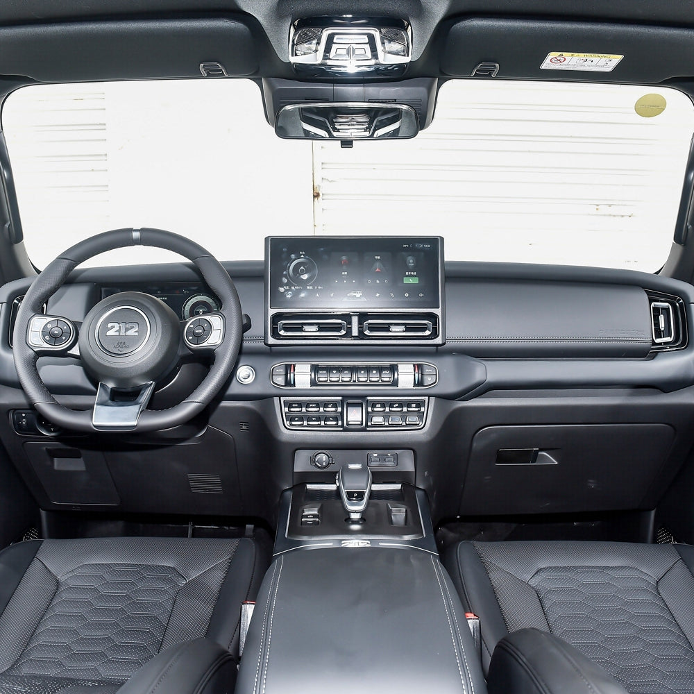 212 T01 2.0T Gasoline Vehicle Compact SUV 2.0L 92# 4X4 4WD National VI 8-Speed Automatic Transmission Made in China