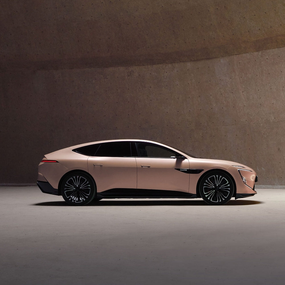 AVATR 12 EV BEV Pure Electric Vehicle 2024 Medium to Large Sedan 5 Seaters Long Range 2WD 4WD Car Made in China