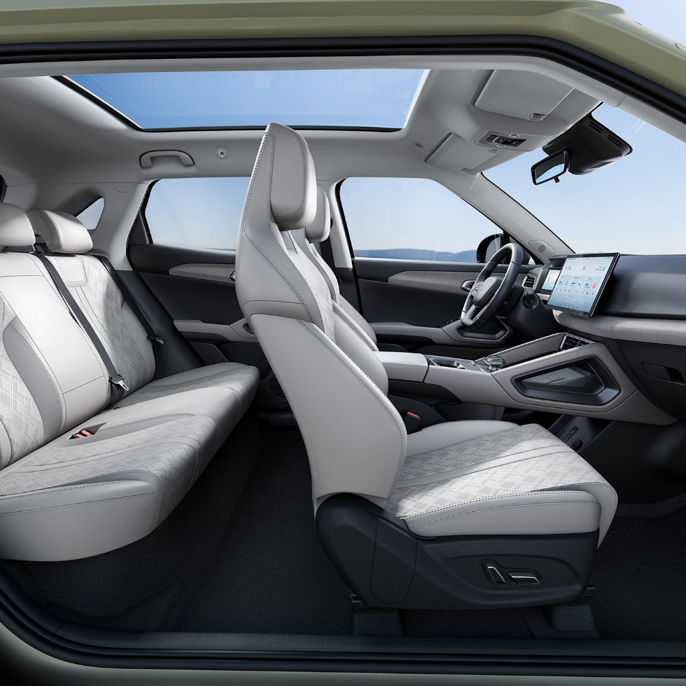 BYD Yuan UP 2024 EV BEV Pure Electric Car Medium Sedan Vehicle 5 Seats Hatchback Automobile