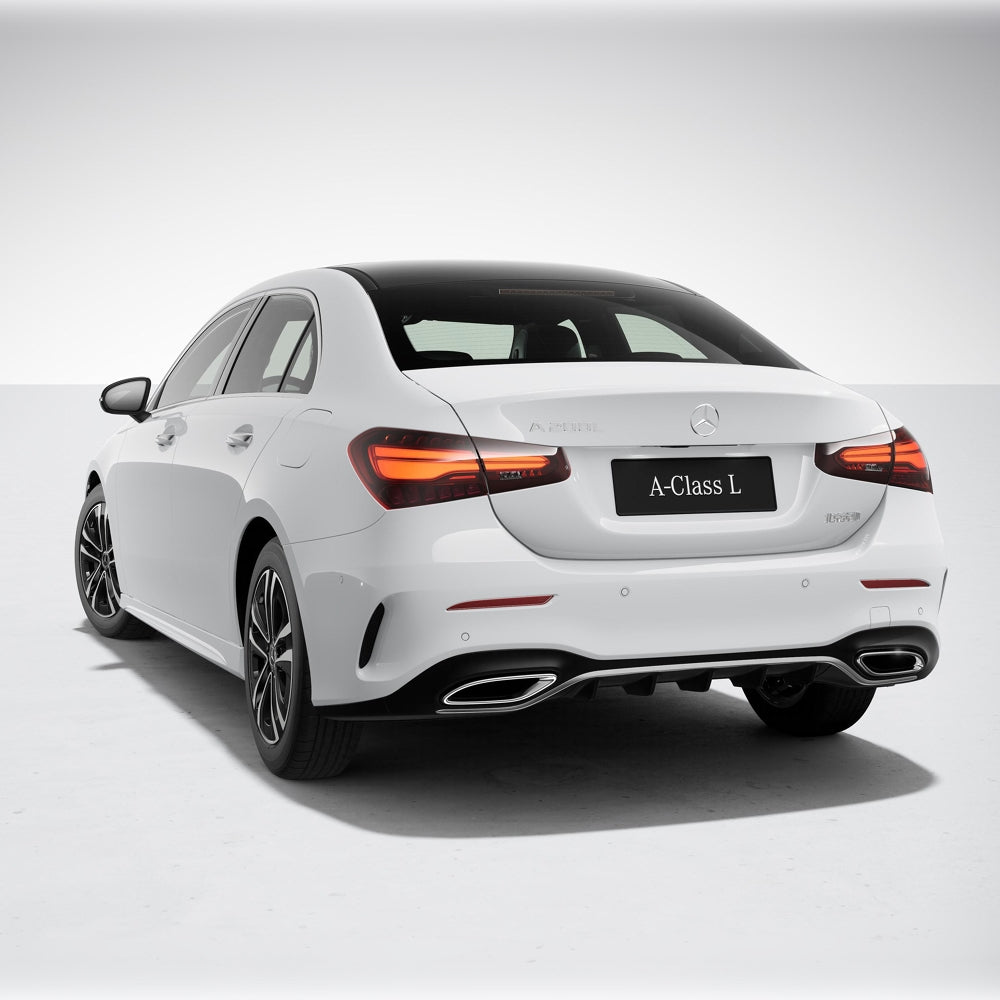Beijing Benz A Class Compact Sedan 1.3L Fuel Gasoline Petrol Vehicle 7 Speed Dual Clutch Transmission 5 Seats Car