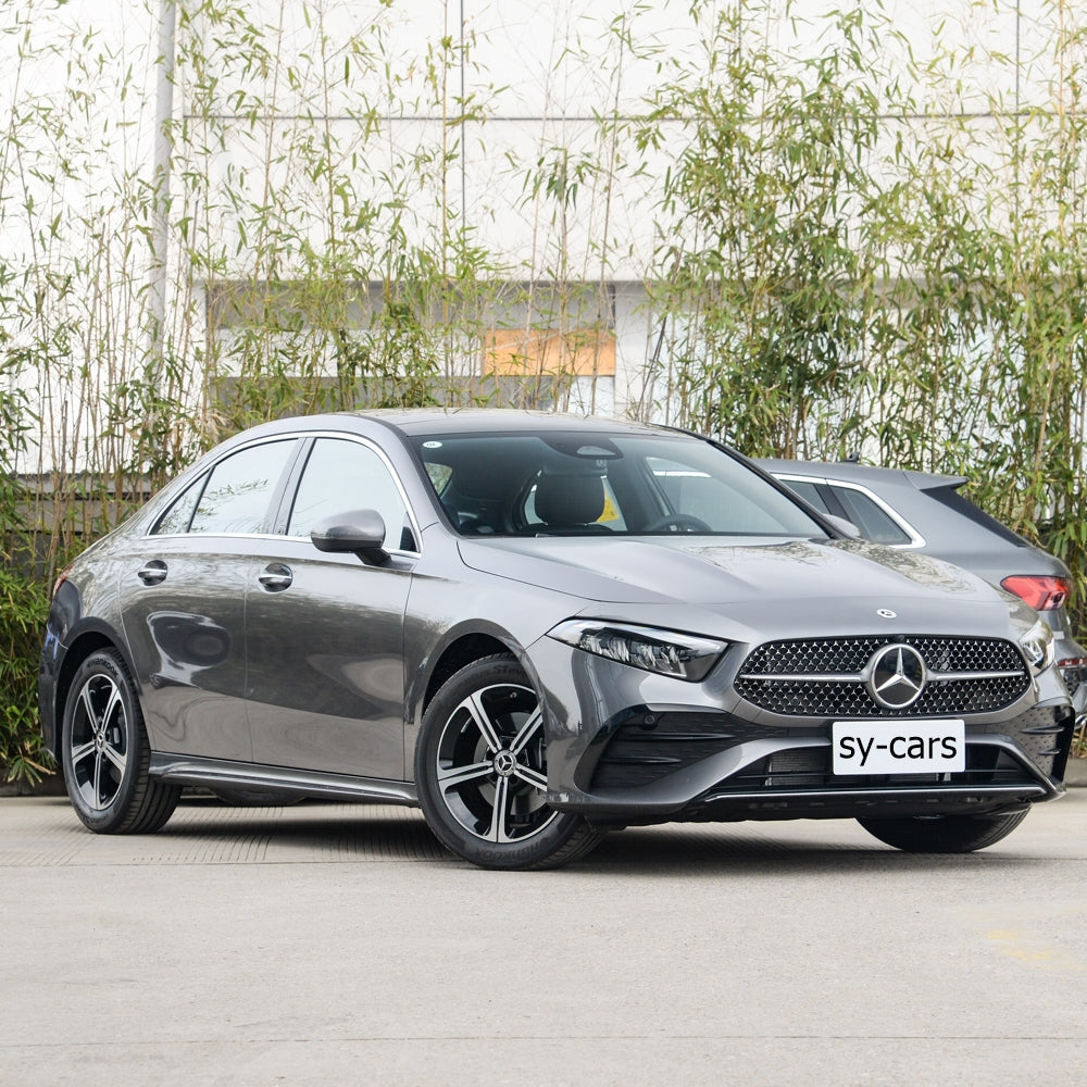 Beijing Benz A Class Compact Sedan 1.3L Fuel Gasoline Petrol Vehicle 7 Speed Dual Clutch Transmission 5 Seats Car