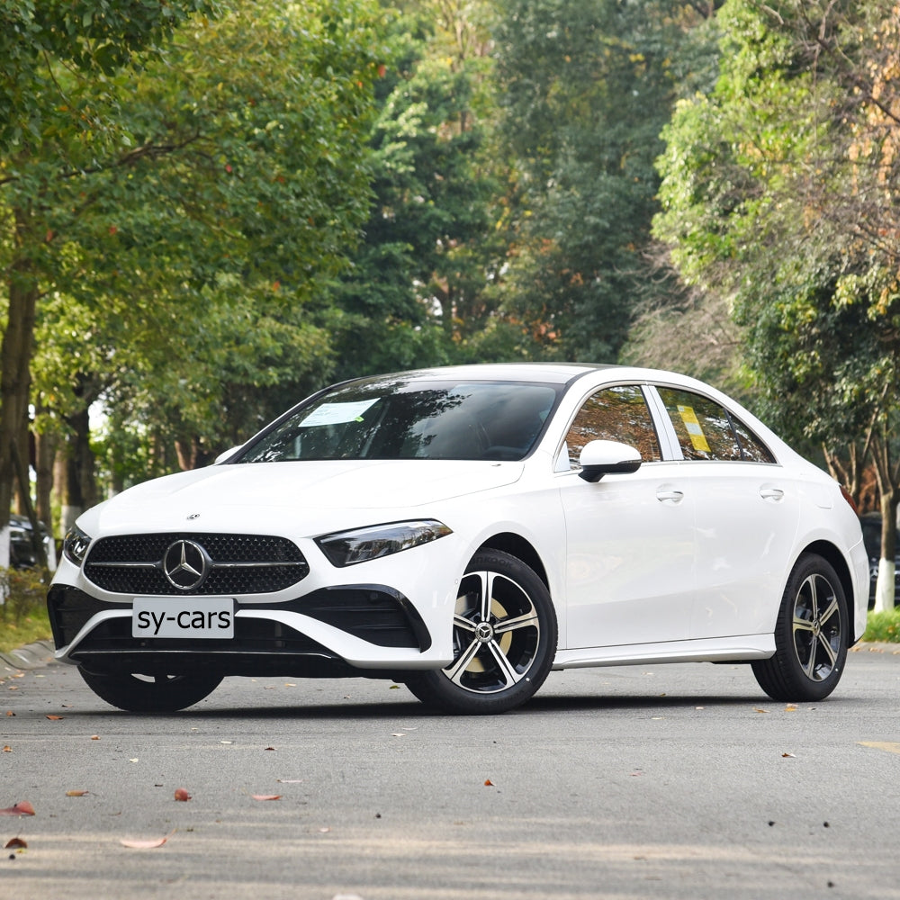 Beijing Benz A Class Compact Sedan 1.3L Fuel Gasoline Petrol Vehicle 7 Speed Dual Clutch Transmission 5 Seats Car