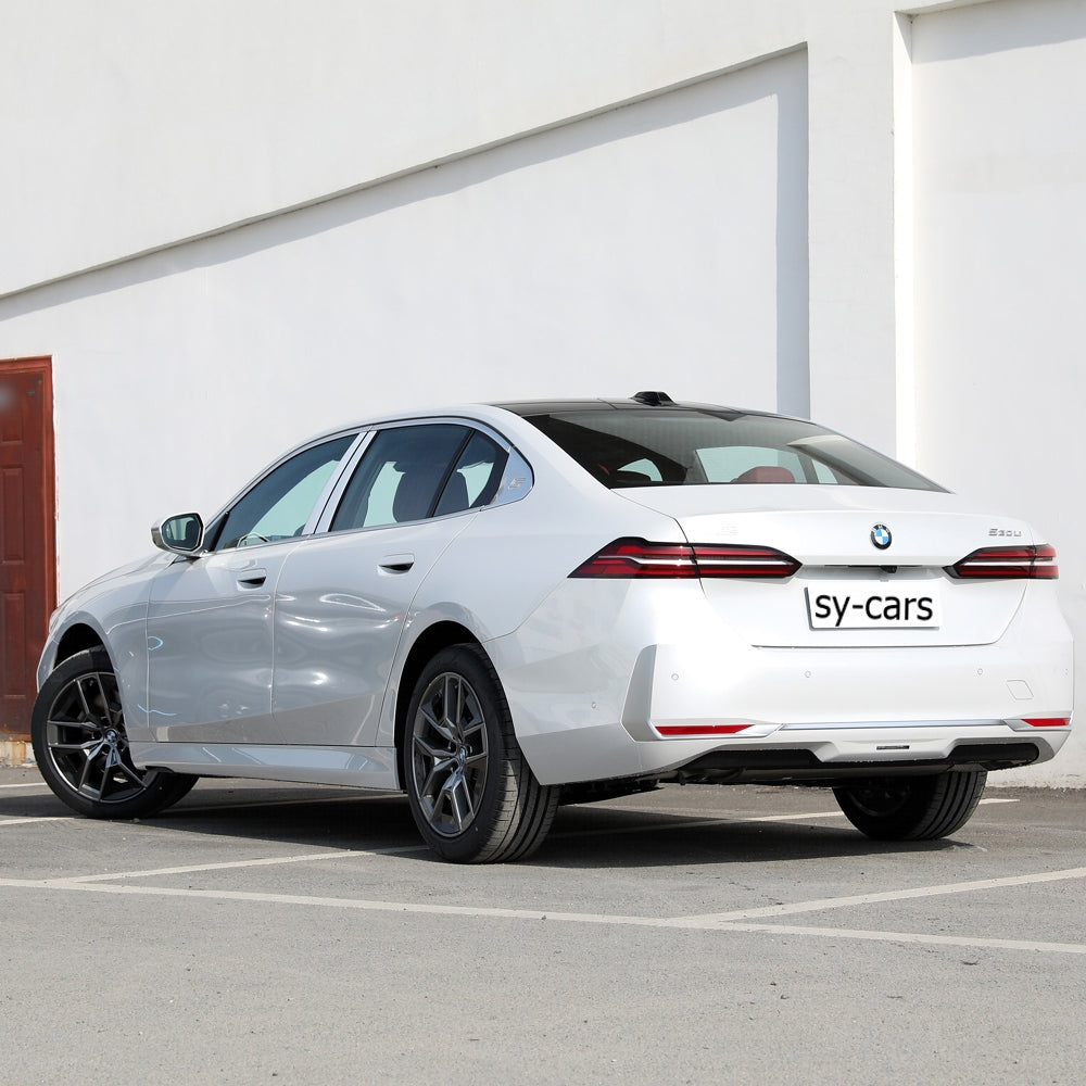 BMW Brilliance 5 Series 525Li, 530Li 2024 Models Huachen BMW 2.0T Gasoline Vehicle Medium to Large Sedan Car