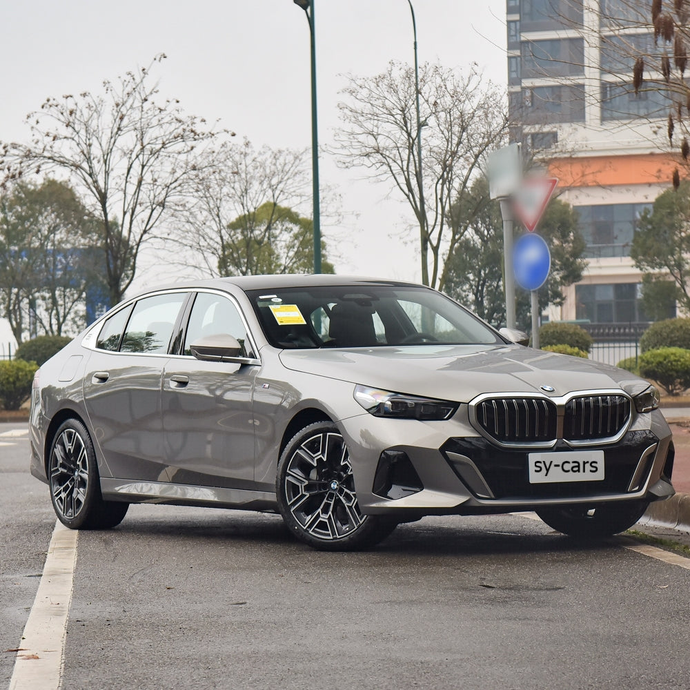 BMW Brilliance 5 Series 525Li, 530Li 2024 Models Huachen BMW 2.0T Gasoline Vehicle Medium to Large Sedan Car