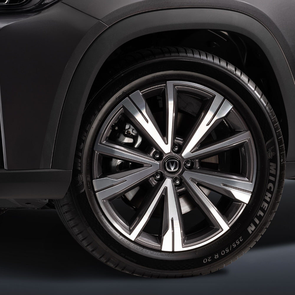 Changan Auto CS95 2.0T PLUS Medium to Large SUV Vehicle Gasoline FWD 4x4 Car Made in China