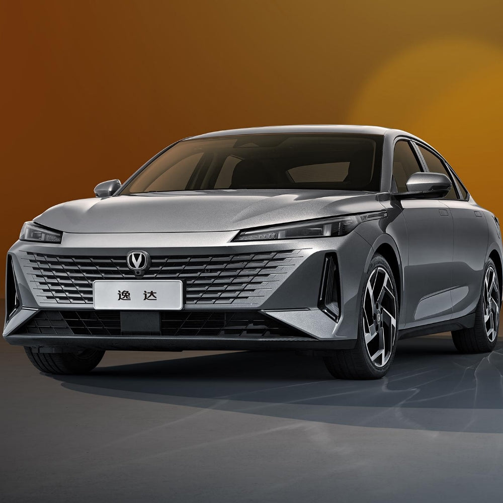 Changan Auto Lamore Blue Whale NE 1.5T GDI DCT Dual-Clutch Transmission Compact Sedan Gasoline Vehicle FWD Car Made in China