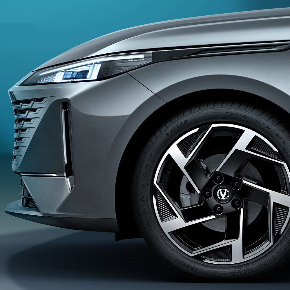 Changan Auto Lamore Blue Whale NE 1.5T GDI DCT Dual-Clutch Transmission Compact Sedan Gasoline Vehicle FWD Car Made in China