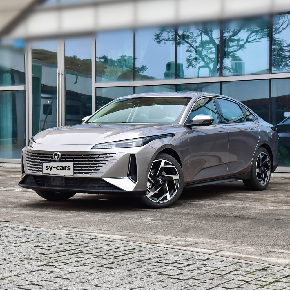 Changan Auto Lamore Blue Whale NE 1.5T GDI DCT Dual-Clutch Transmission Compact Sedan Gasoline Vehicle FWD Car Made in China