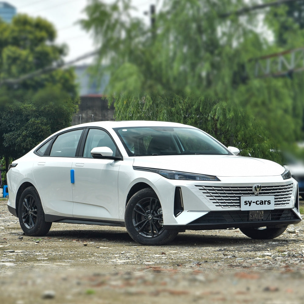 Changan Auto Lamore Blue Whale NE 1.5T GDI DCT Dual-Clutch Transmission Compact Sedan Gasoline Vehicle FWD Car Made in China