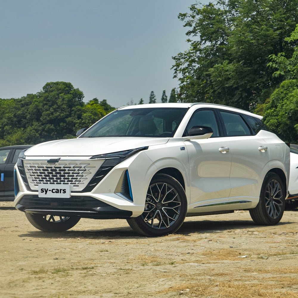 Changan Auto Oushang Z6 New Energy Vehicle iDD 150km PHEV Plug in Hybrid Car Compact SUV Made in China