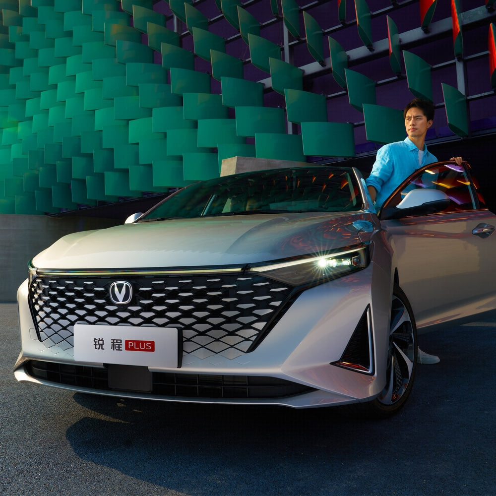 Changan Auto Raeton Plus Blue Whale Edition 1.5T DCT Compact Sedan Gasoline Vehicle FWD Car Made in China