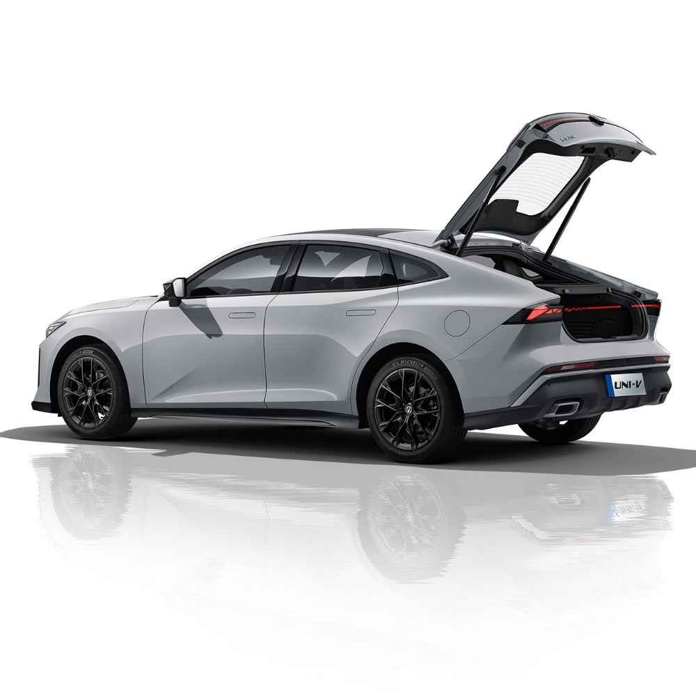 Changan Auto UNI-V 1.5T 2.0T Compact Hatchback Vehicle Gasoline FWD Car Made in China