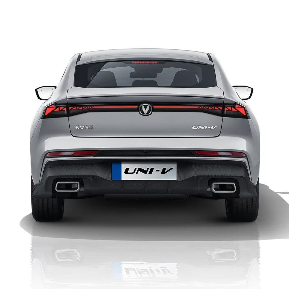 Changan Auto UNI-V 1.5T 2.0T Compact Hatchback Vehicle Gasoline FWD Car Made in China