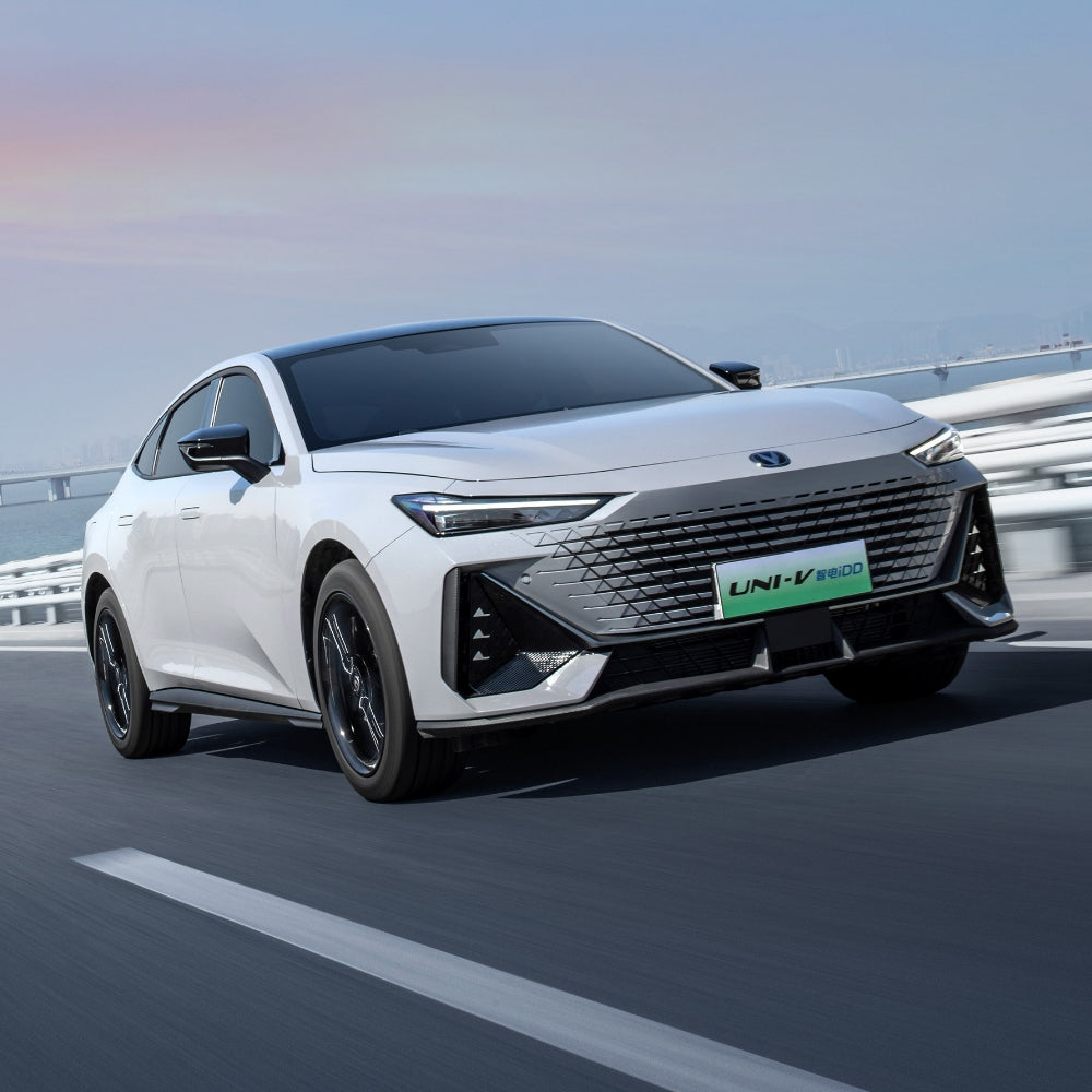 Changan Auto UNI-V iDD 1.5T 113km Compact Hatchback Vehicle PHEV Plug in Hybrid FWD Car Made in China