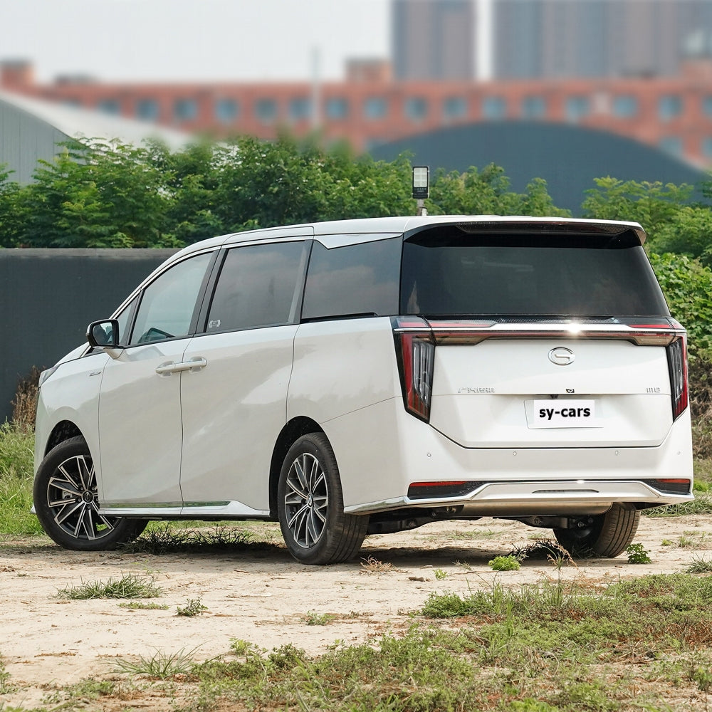 GAC Passenger Car Trumpchi M8 Gasoline Hybrid Vehicle 2.0T 2024 Medium to Large MPV 7 Seaters 2WD Car Made in China
