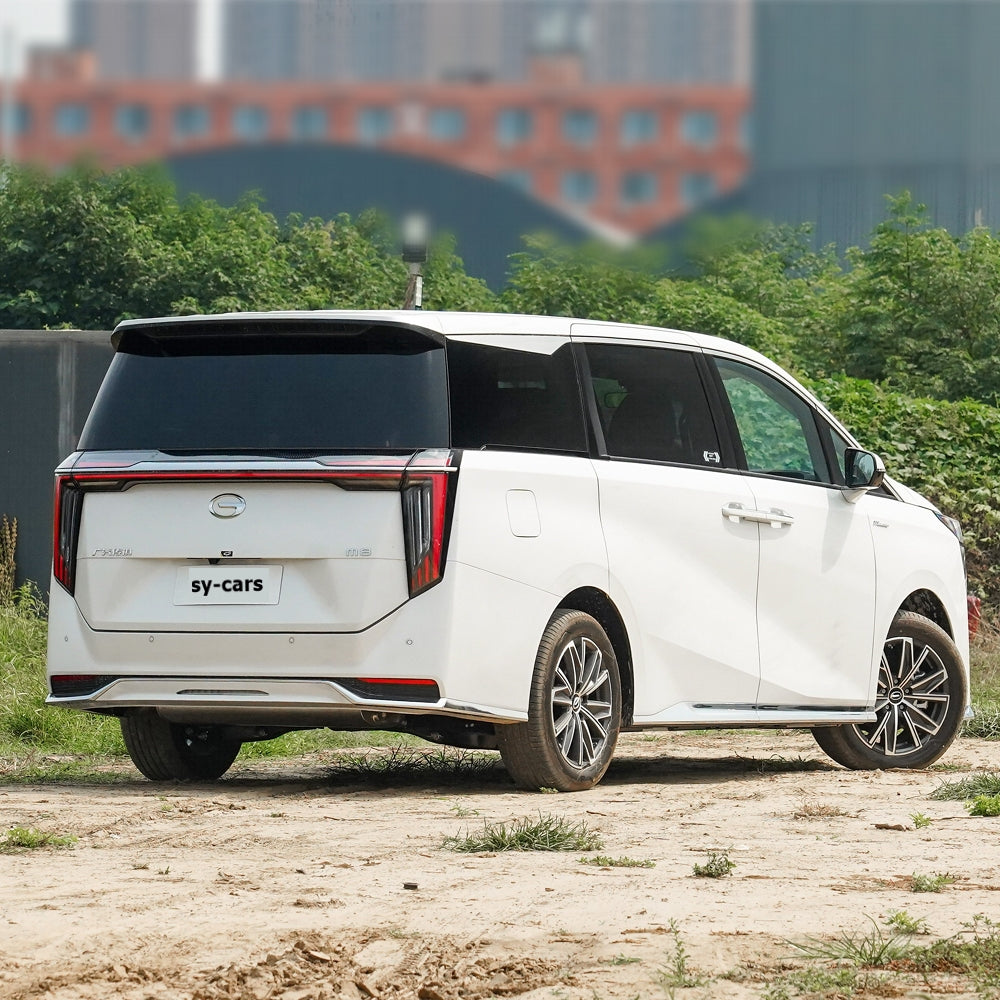 GAC Passenger Car Trumpchi M8 Gasoline Hybrid Vehicle 2.0T 2024 Medium to Large MPV 7 Seaters 2WD Car Made in China