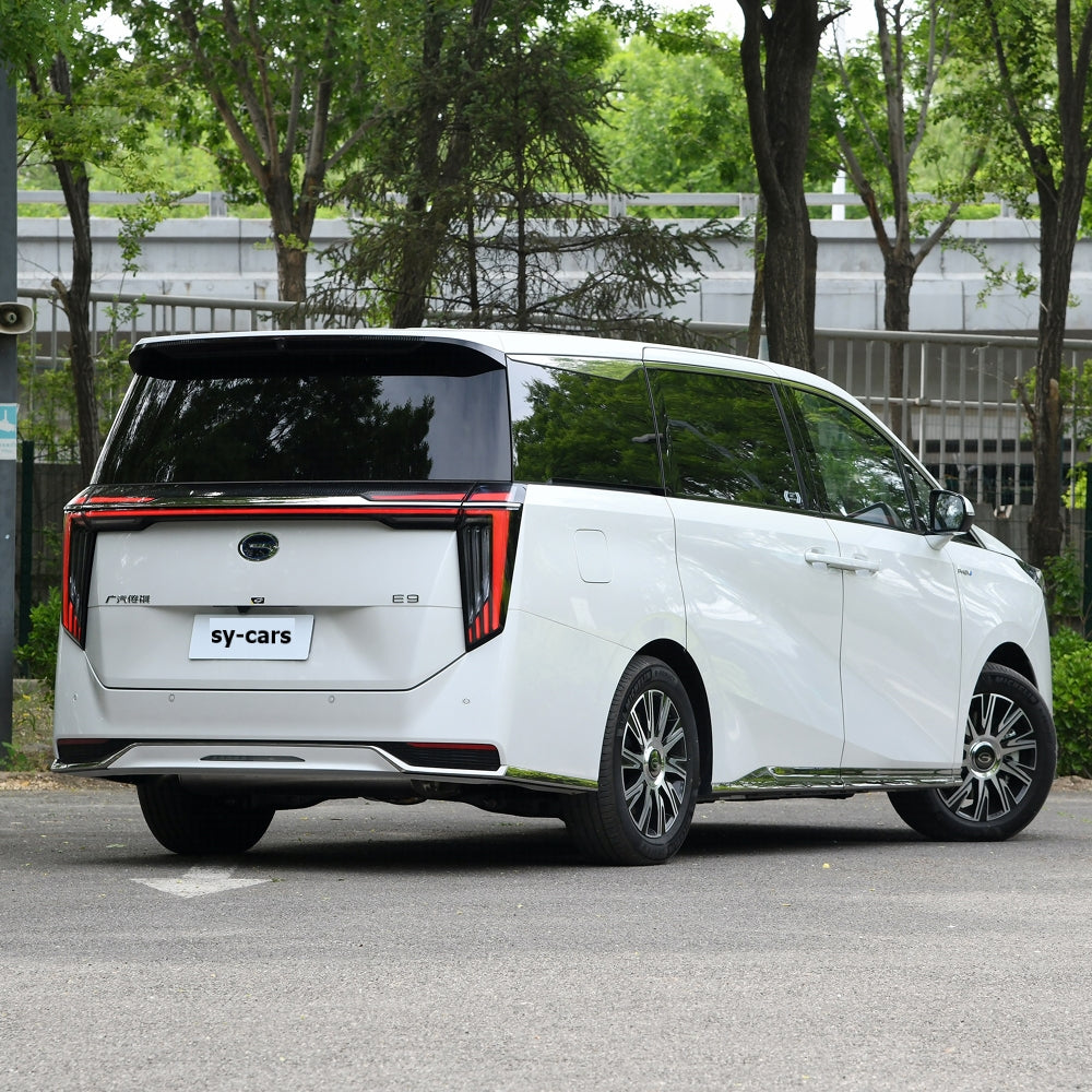 GAC Trumpchi E9 Luxurious PHEV PRO MAX Plug-in Hybrid Vehicle Medium to Large MPV 2.0T 2WD 7 Seats Car Made in China
