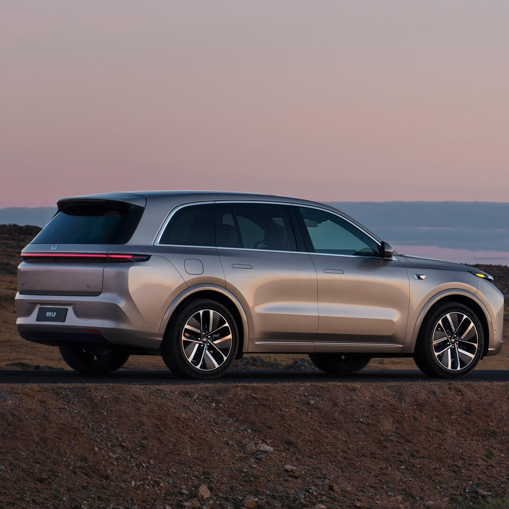 Li Auto Lixiang L8 Air Pro Max Ultra REEV Extended Range Electric Vehicle New Energy Vehicle 5 Doors 6 Seats Medium to Large SUV