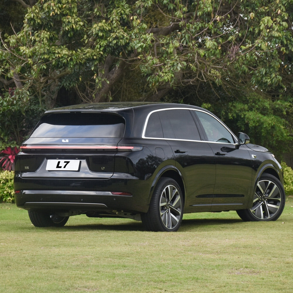 Li Auto L7 Max REEV New Energy Extended Range Electric Vehicle Dual Motor 4x4 SUV 5 Seats Medium to Large Car