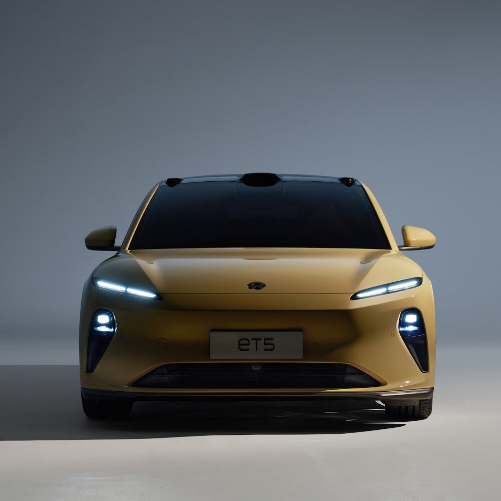 Nio ET5 Pure Electric Vehicle Medium Sedan EV BEV Dual Motors All Wheels Drive 75kWh 100kWh 5 Seaters Car Made in China