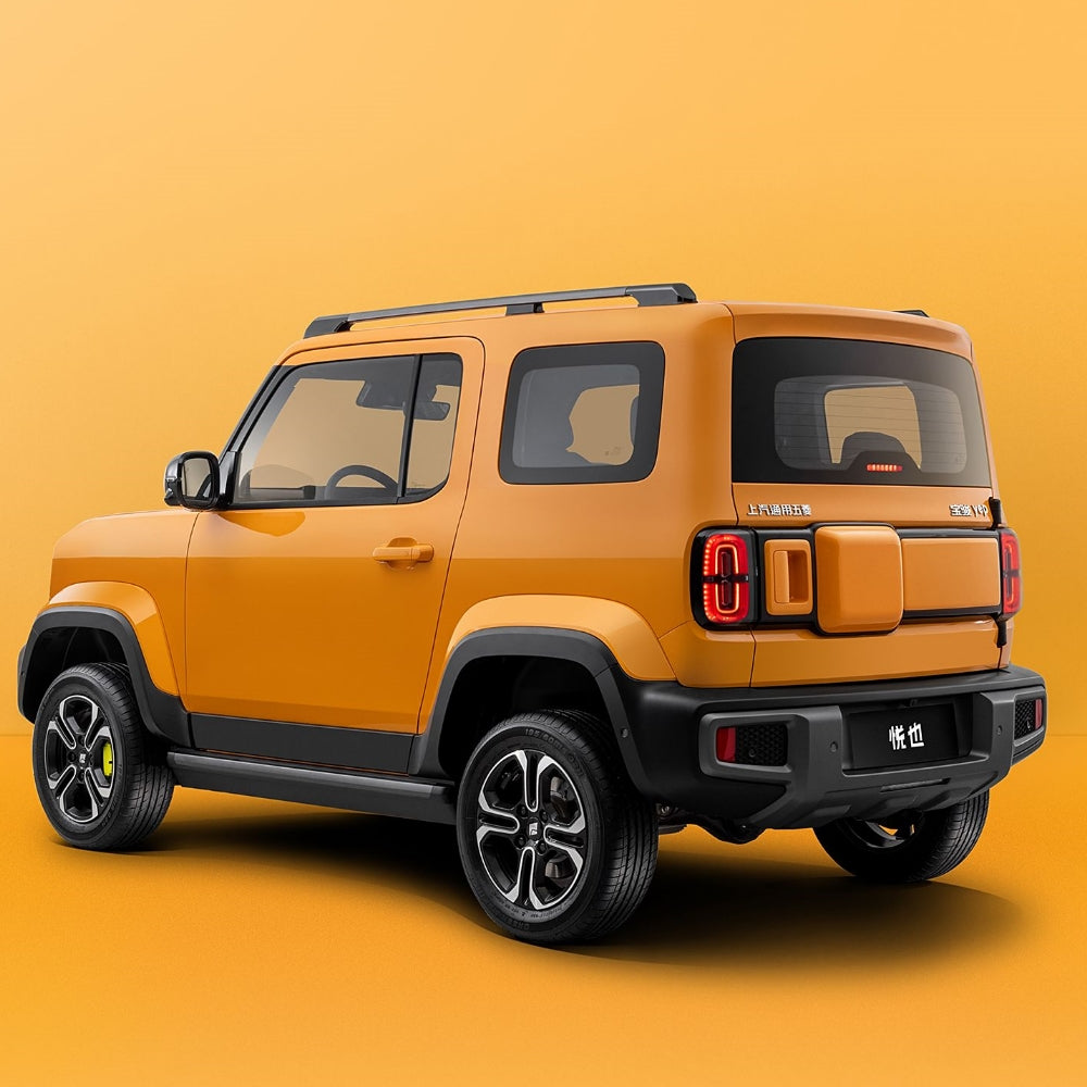 SAIC GM Wuling Baojun Yueye Yep EV BEV CLTC 303km Pure Electric Vehicle Small SUV 4 Seaters RWD Made in China