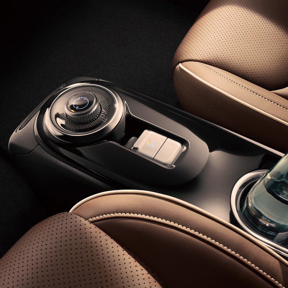 SAIC GM Wuling Bingguo EV BEV CLTC 410km Pure Electric Vehicle Small Sedan 4 Seaters FWD Made in China