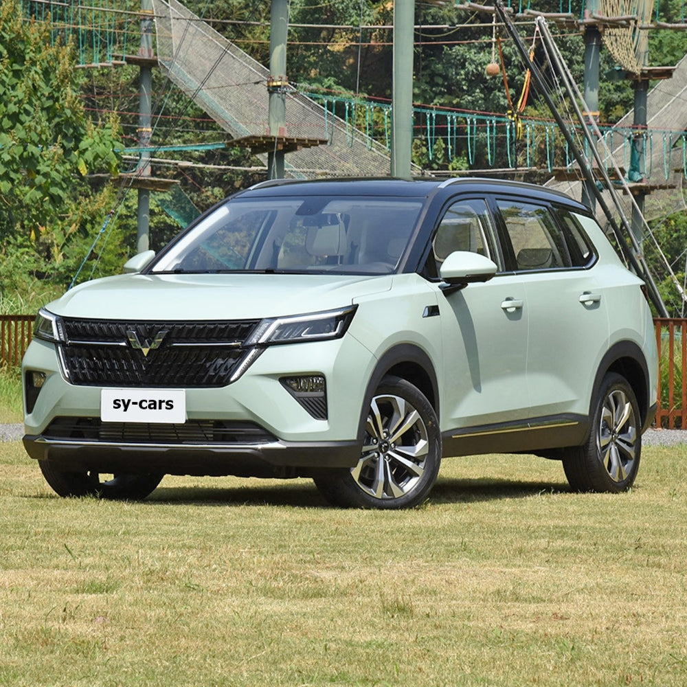 SAIC GM Wuling Xingchen 2.0L 1.5L Fuel Gasoline Hybrid Vehicle 92# Compact SUV 5 Seaters Car 2WD Made in China