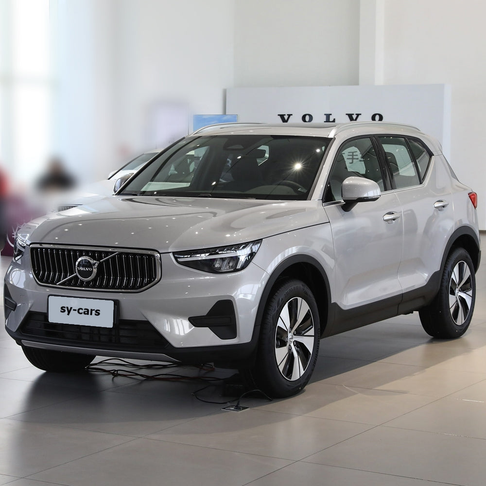 Volvo XC40 B3 B4 Gasoline Vehicle 2.0L 5 Seaters 2024 Compact SUV Gasoline+48V Light Hybrid System 95# National VI Car Made in China