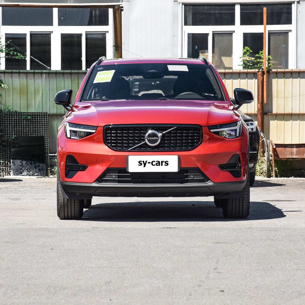 Volvo XC40 B3 B4 Gasoline Vehicle 2.0L 5 Seaters 2024 Compact SUV Gasoline+48V Light Hybrid System 95# National VI Car Made in China