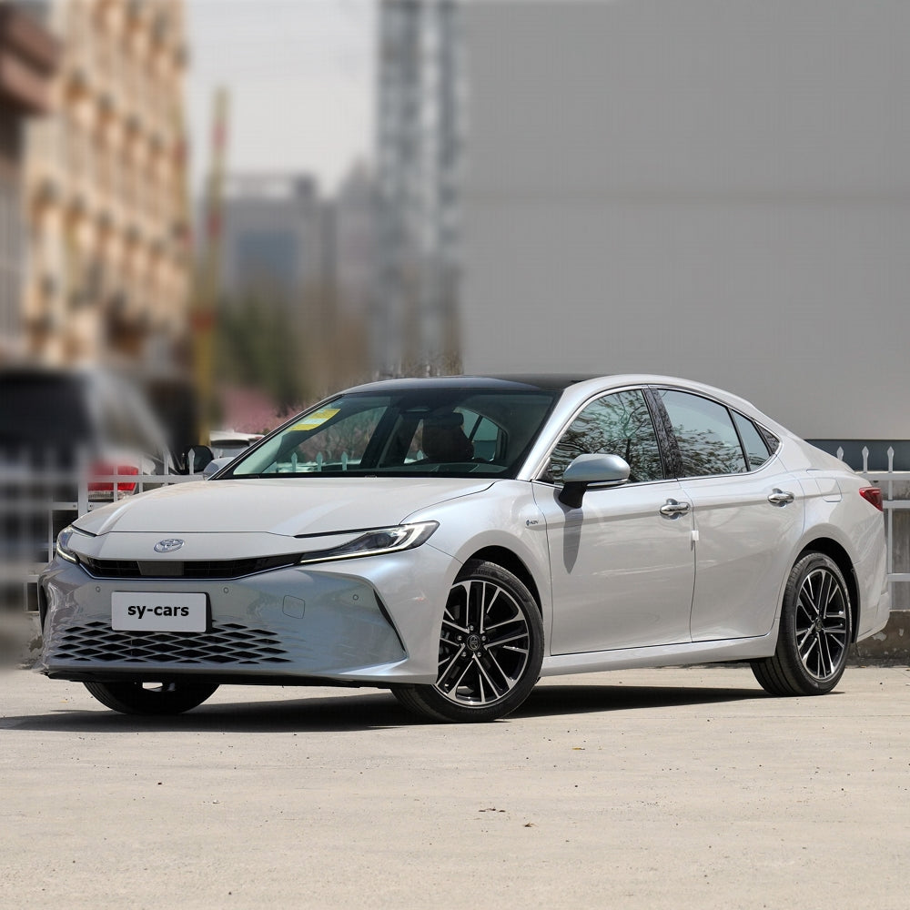 GAC Toyota Camry 2024 2023 Medium Sedan Gasoline Vehicle 2.0L 2.5L 5 Seaters Gasoline Hybrid 92# National VI Made in China